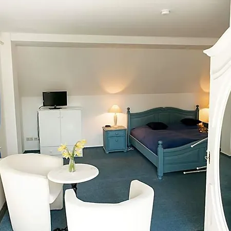 Boutiquehotel Gut Tribbevitz Auf Ruegen 4*