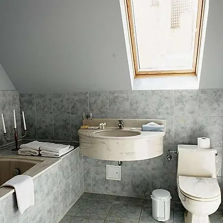 Boutiquehotel Gut Tribbevitz Auf Ruegen 4* Trent